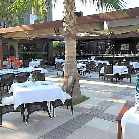 מלון Olira Boutique Hotel&spa 3*