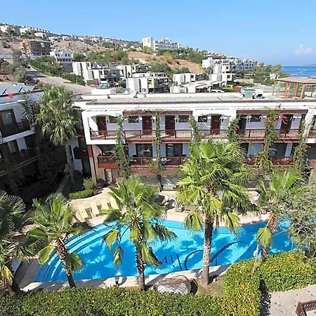 Olira Boutique Hotel&spa מלון 3*