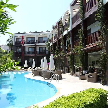 Olira Boutique Hotel&spa מלון 3*